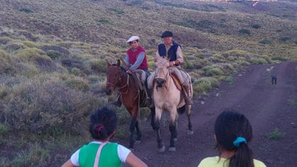 Don Pedro se dedicaba a la cría de ganado y vivía con su hijo, su nuera y sus nietos