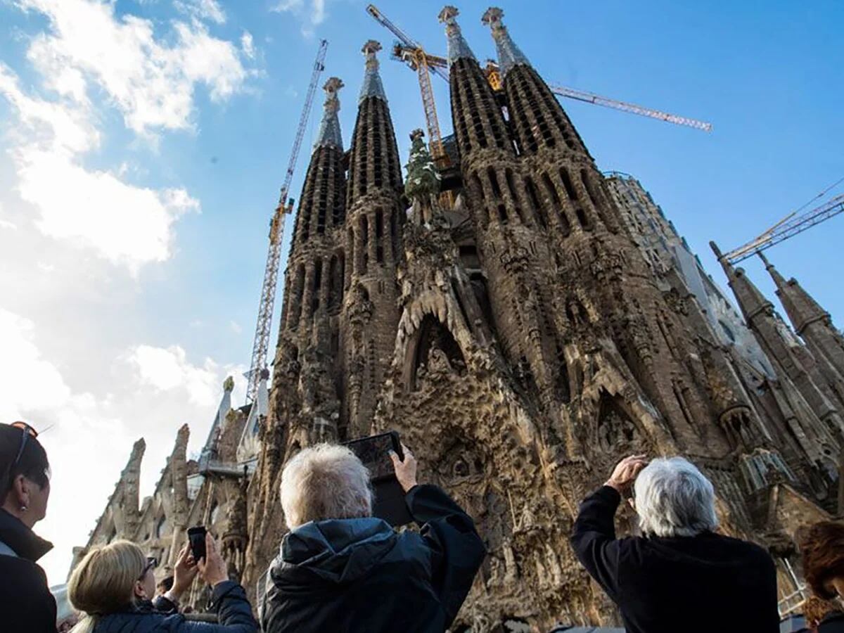 Polémica en Barcelona: un último agregado en la construcción de la Sagrada  Familia puso en pie de guerra a sus vecinos - Infobae