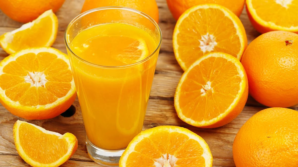 ¿Qué le pasa al cuerpo si tomo jugo de naranja todos los días?