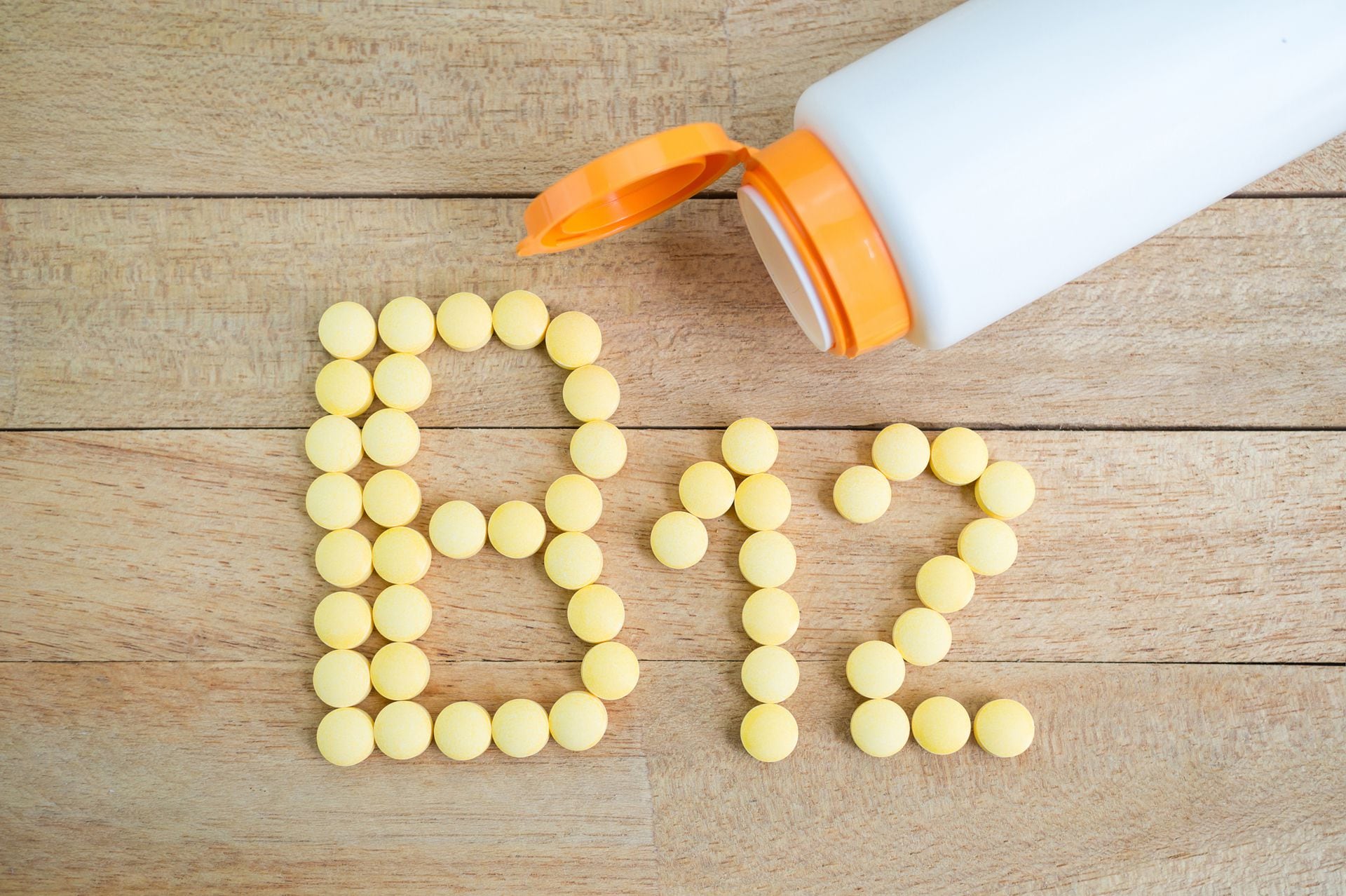 La vitamina B12 se incorpora al cuerpo a partir de los alimentos, y no está presente en aquellos de origen vegetal (Getty)