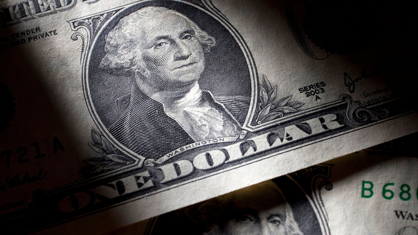 EL lunes pasado, el Gobierno devaluó el peso y el dólar saltó 22% (Bloomberg)