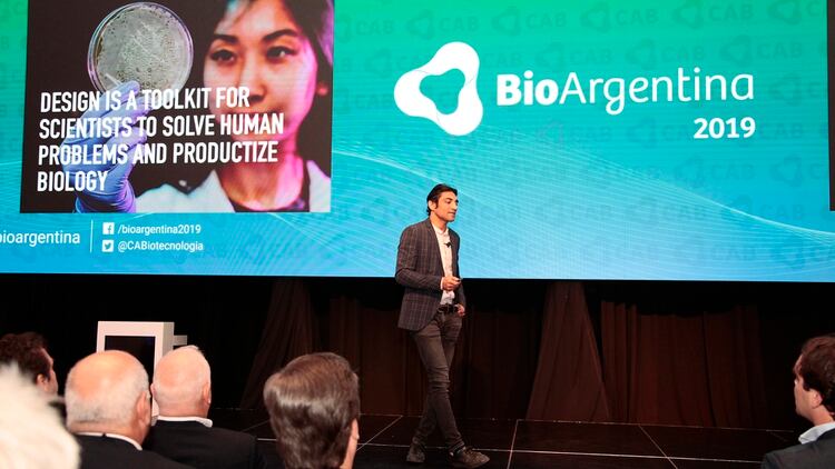  Hace pocas semanas Gupta visitó Argentina en el marco de 