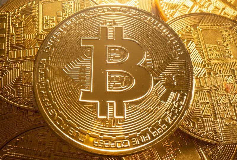 Una representación de la criptomoneda bitcoin (Foto: REUTERS/Dado Ruvic/Ilustración)