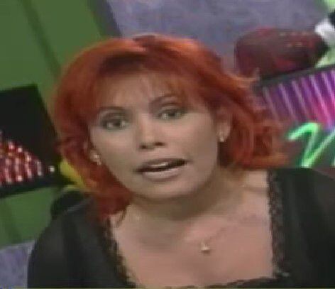 Magaly Medina en su programa 'Magaly TV', antes de su evidente transformación física.