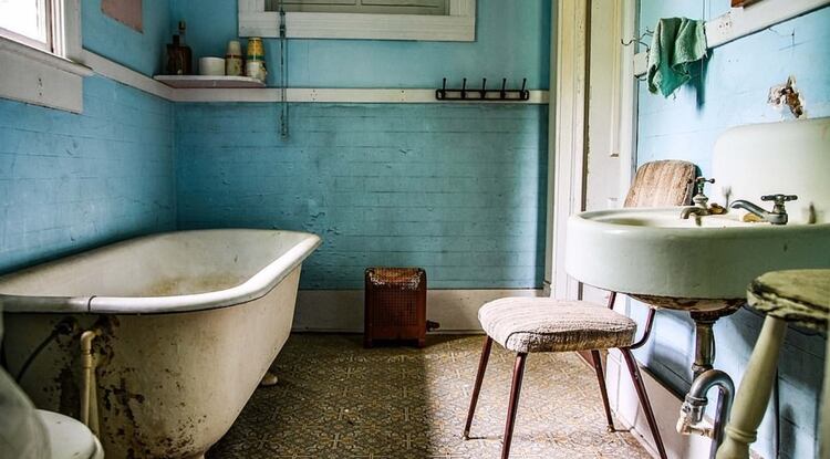 La casa cuenta con tres baños (Foto: Abandoned Southeast)