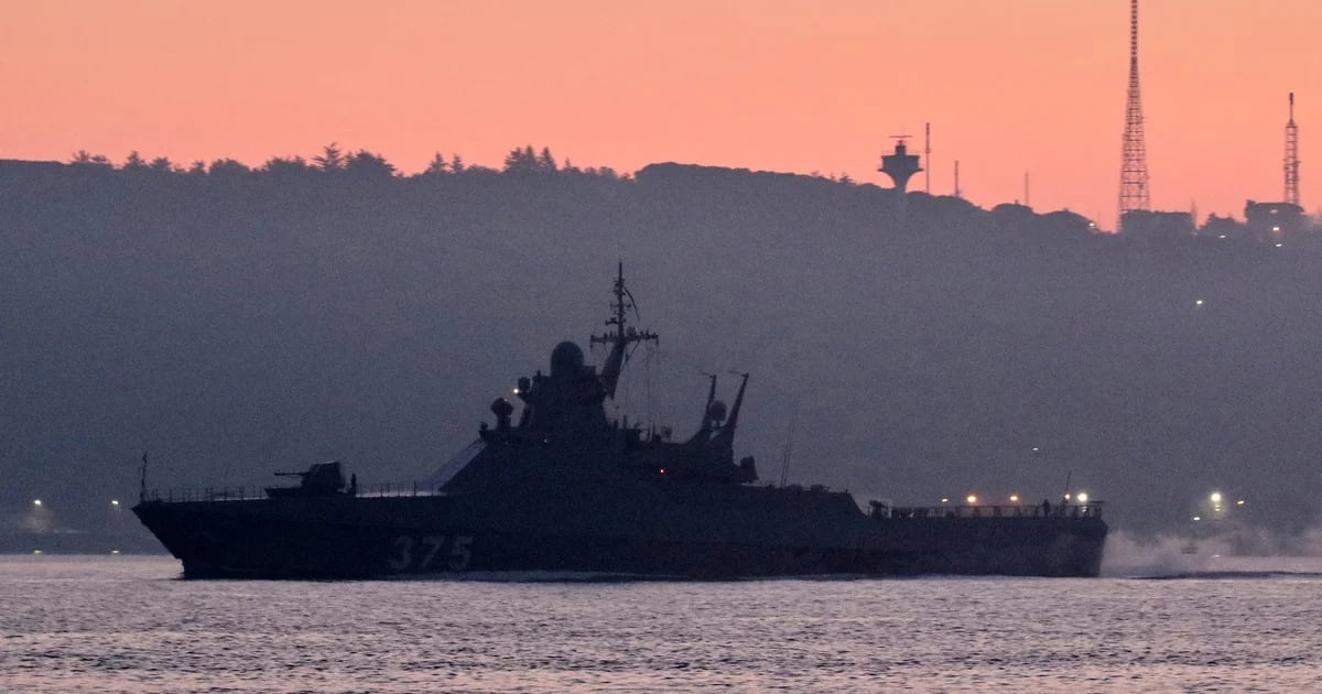 Attacco dell’Ucraina contro la Russia: le forze di Kiev distruggono altre due navi d’invasione nel Mar Nero