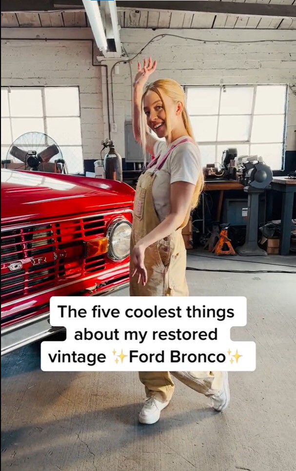 Sydney Sweeney es una fanática de restaurar autos clásicos