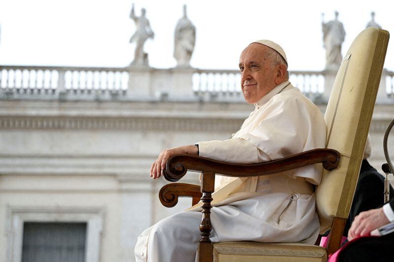 El papa Francisco durante una audiencia general en la Plaza San Pedro del Vaticano. El santo padre expresó sus deseos de visitar la Argentina