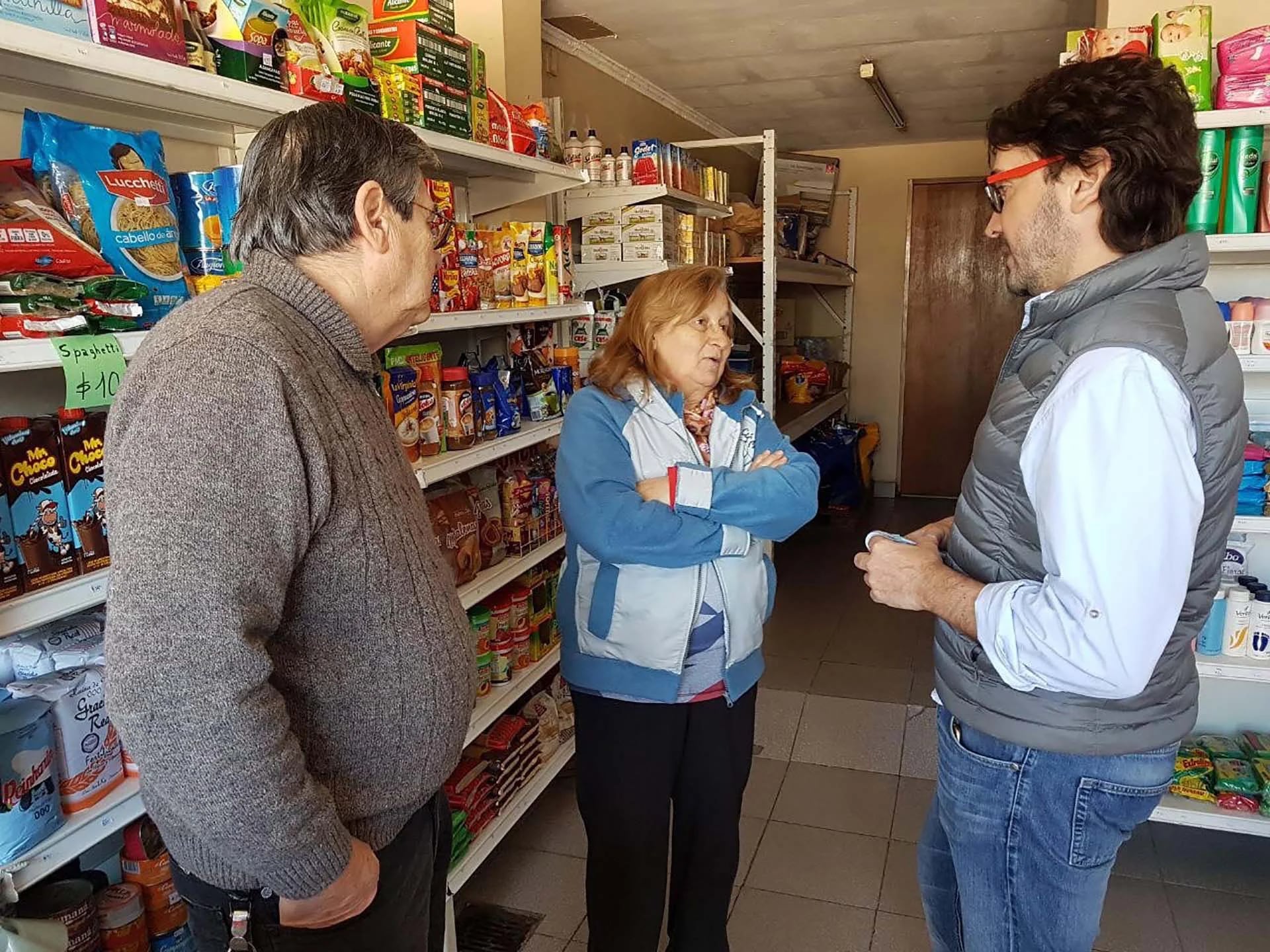 San Miguel de Tucuman: El diputado nacional Facundo Garretón dialogó hoy con vecinos y comerciantes de la capital tucumana en el marco del timbreo nacional de Cambiemos