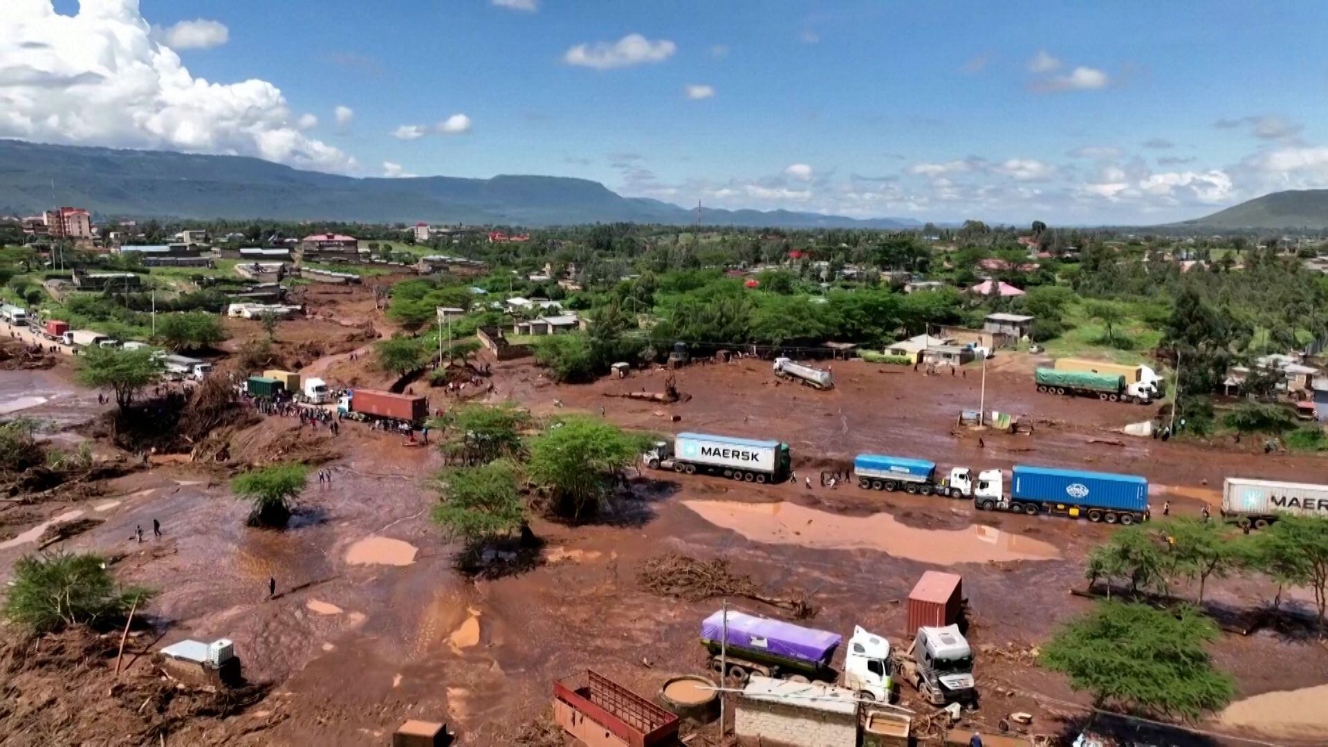 Imágenes de drones capturan las consecuencias de la mortal inundación en Kenia