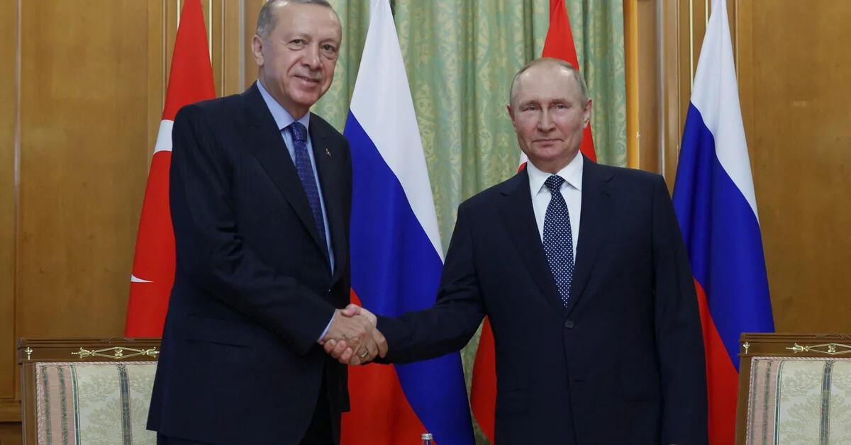 Stany Zjednoczone ostrzegły, że Rosja próbuje ominąć międzynarodowe sankcje za pośrednictwem Turcji