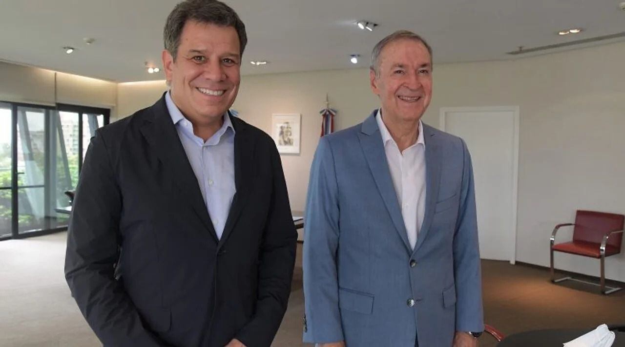 Una de las fotos de Facundo Manes con Juan Schiaretti, donde se mostraban como posible fórmula presidencial
