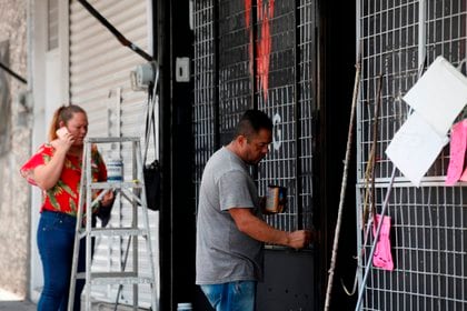 Desde mayo de 2019 hasta septiembre de 2020, 391,414 empresas desaparecieron.  (Foto: EFE / Francisco Quasco)