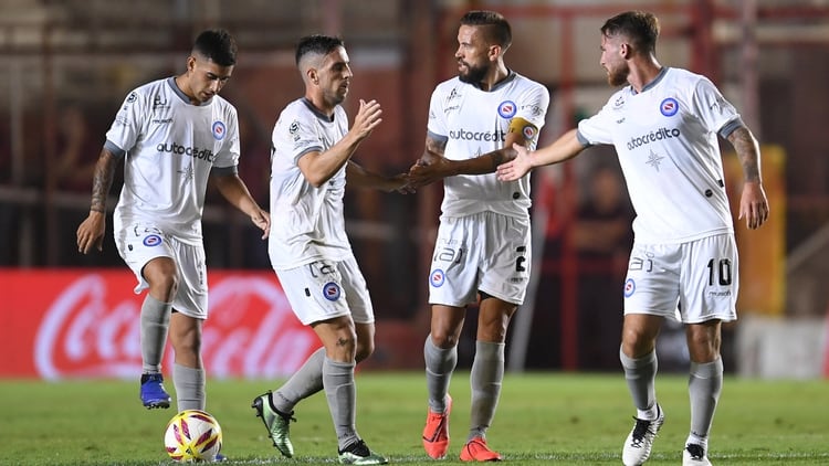 Argentinos le ganó el primer cruce a Independiente por la Copa de la Superliga