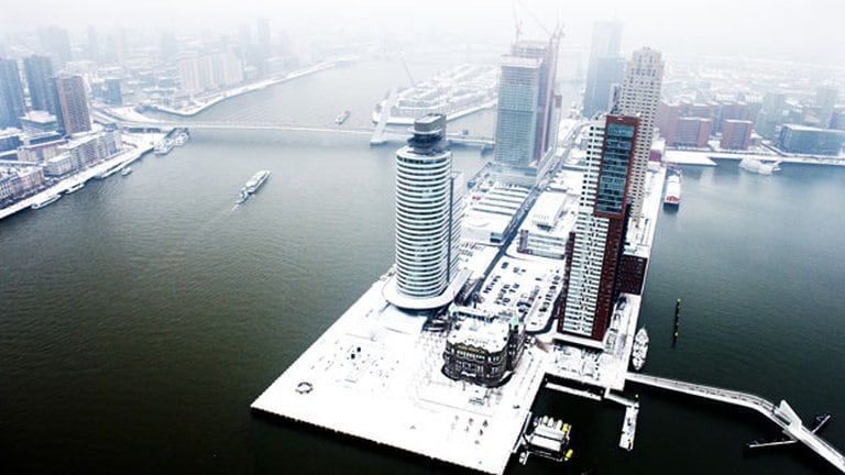 La peligrosa paradoja de Holanda: su suelo se hunde bajo 1.000 molinos y 650 millones de kilos de queso