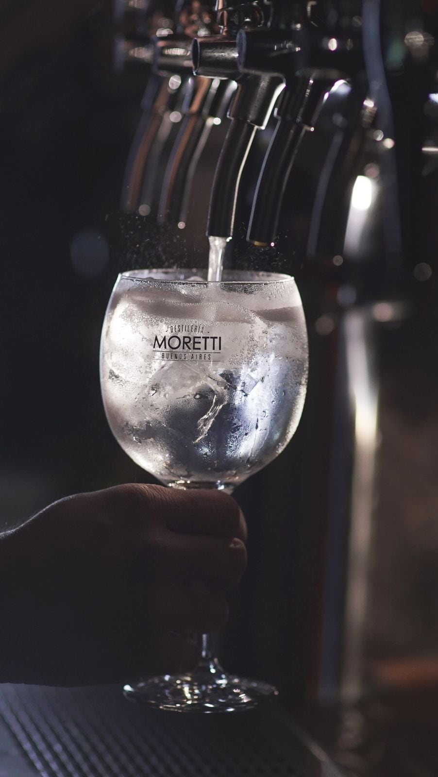Los hermanos Moretti, innovadores del gin tonic tirado, propusieron cinco combinaciones para disfrutar de este cóctel