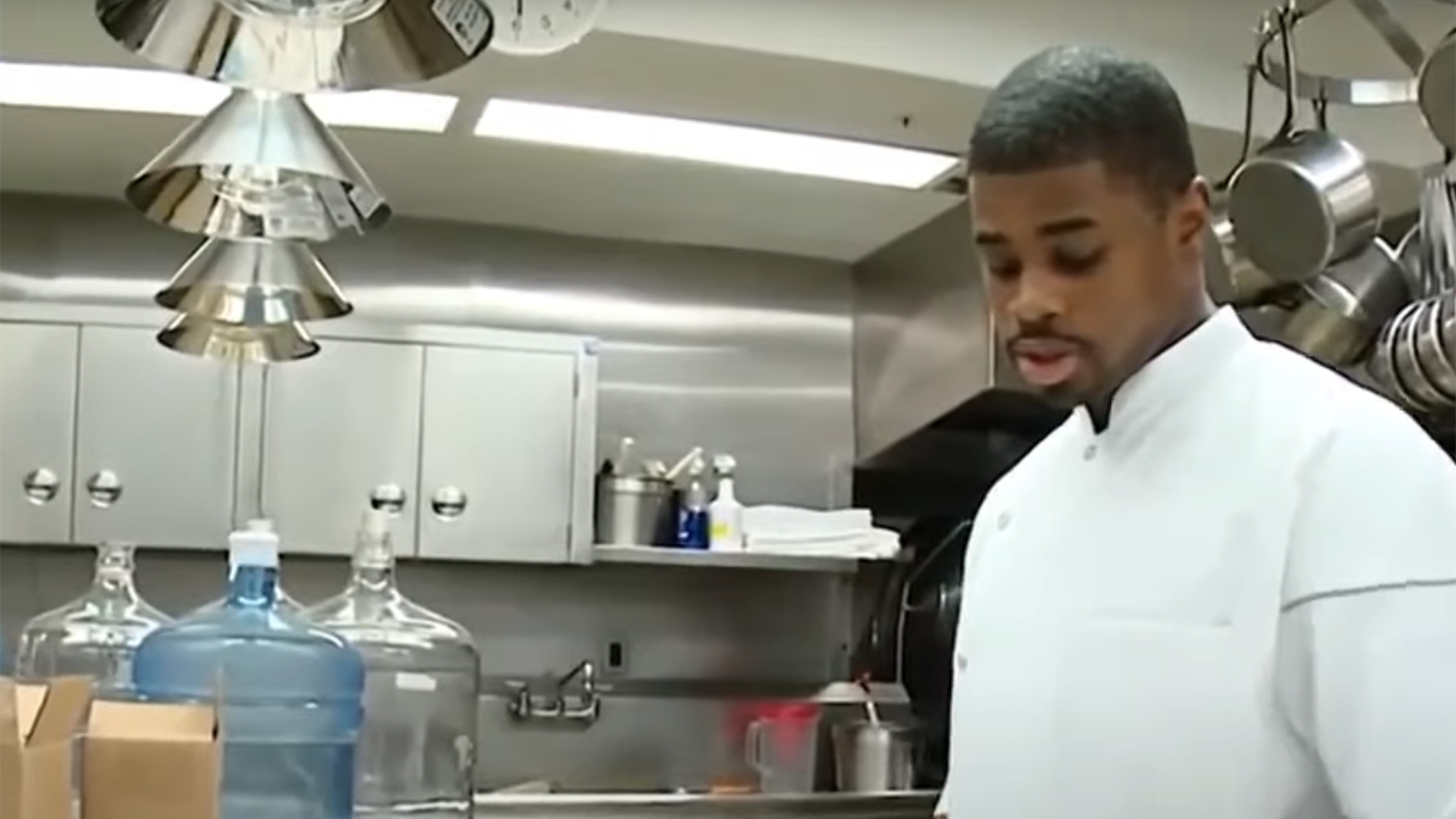 Tafari Campbell, de 43 años, se ahogó en un lago cercano a la residencia de los Obama en la exclusiva isla de Martha’s Vineyard, relató la policía, pero ni el expresidente ni su familia se encontraban en el área en el momento del incidente