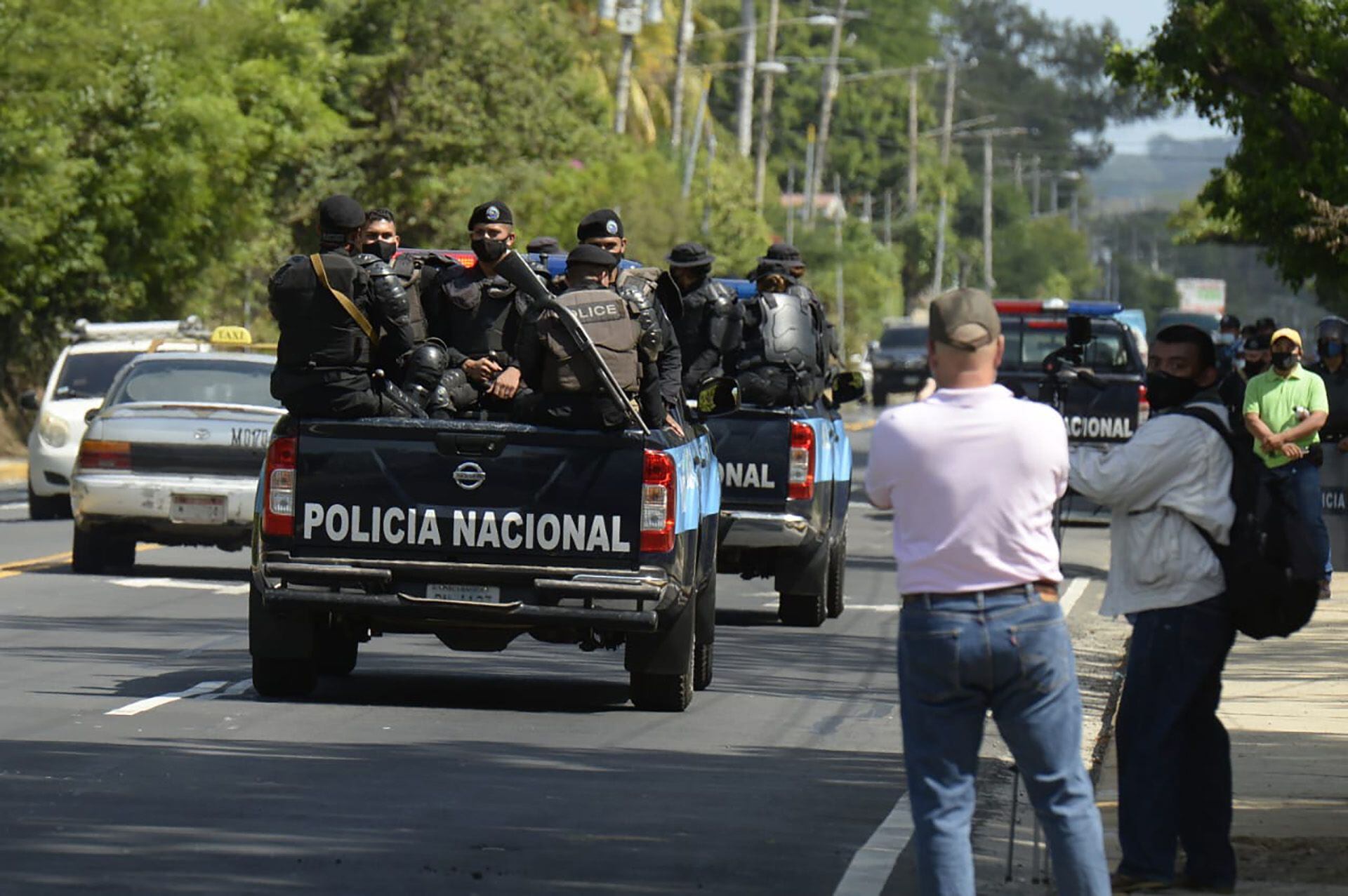 La Policía nicaragüense patrulla las calles y carreteras impidiendo cualquier manifestación política opositora. (Foto La Prensa)