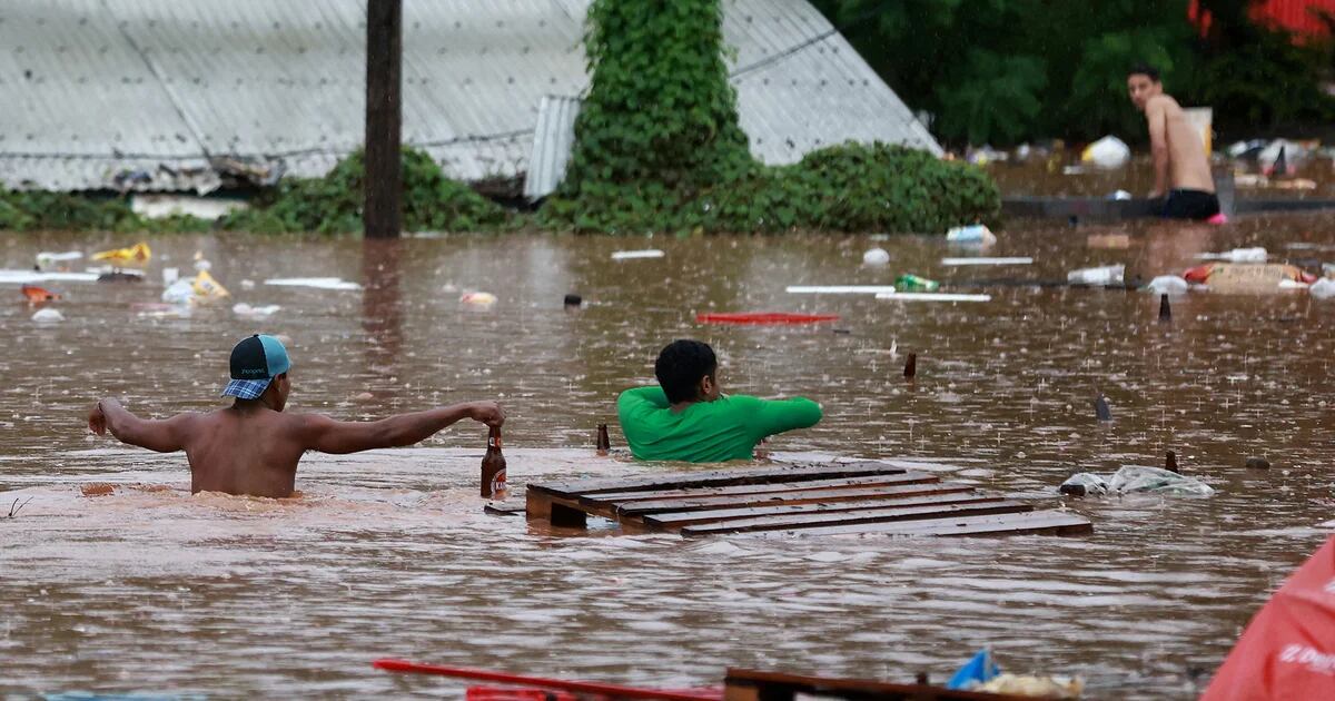 Floods worsen in Brazil: 31 dead, 74 missing and a dam broken: “This is the most important case in history”