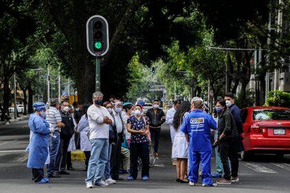 El sismo de 7.5 grados de magnitud también se sintió en la capital mexicana, así como otras seis entidades, incluida Oaxaca, el epicentro (Foto: Claudio Cruz/ AFP)