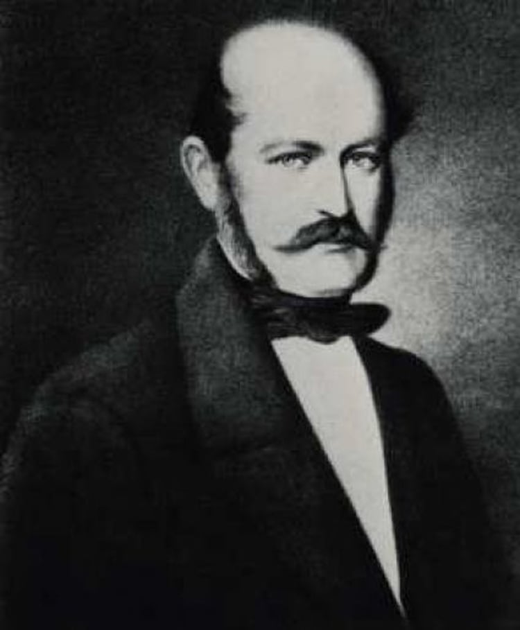 Semmelweis trabajó varios años en el hóspice donde desarrolló su teoría de higiene de lavado de manos (wikipedia)