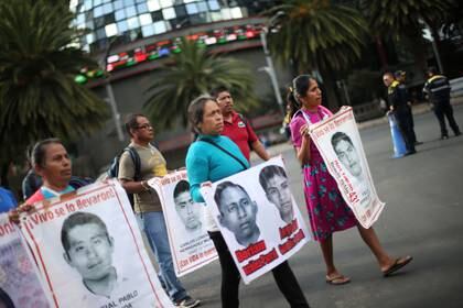 El regreso del GIEI a México fue a petición de los padres de los 43 normalistas de Ayotzinapa desparecidos (Foto: REUTERS/Edgard Garrido/Archivo)