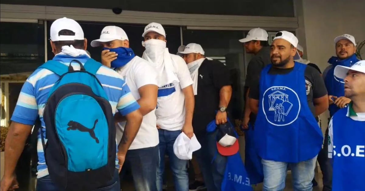 Encapuchados que responden a Marcelo Balcedo tomaron la sede porteña del SOEME