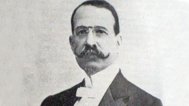 José Figueroa Alcorta era el vicepresidente de Manuel Quintana. A la muerte de éste en 1906, asumió la primera magistratura. El de 1910 era su último año en el gobierno. 
