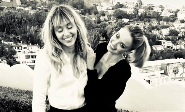 Miley y Kaitlynn son noticia desde hace casi un mes (IG: kaitlynn)