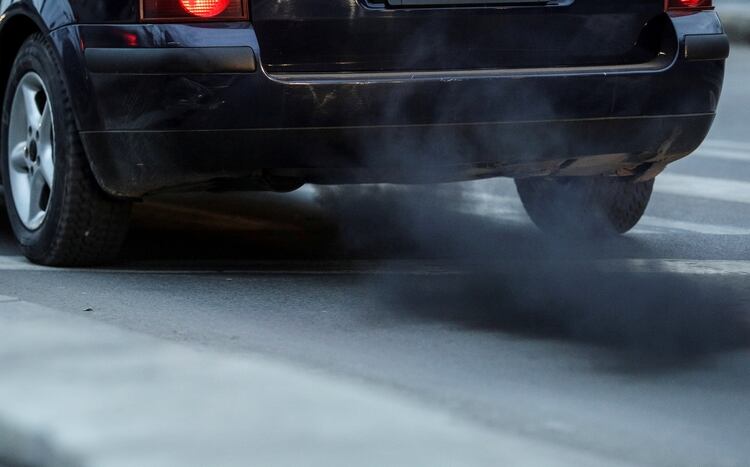 Tdoavía es pronto para saber si la menor circulación de vehículos impactará en el cambio climático (Reuters)