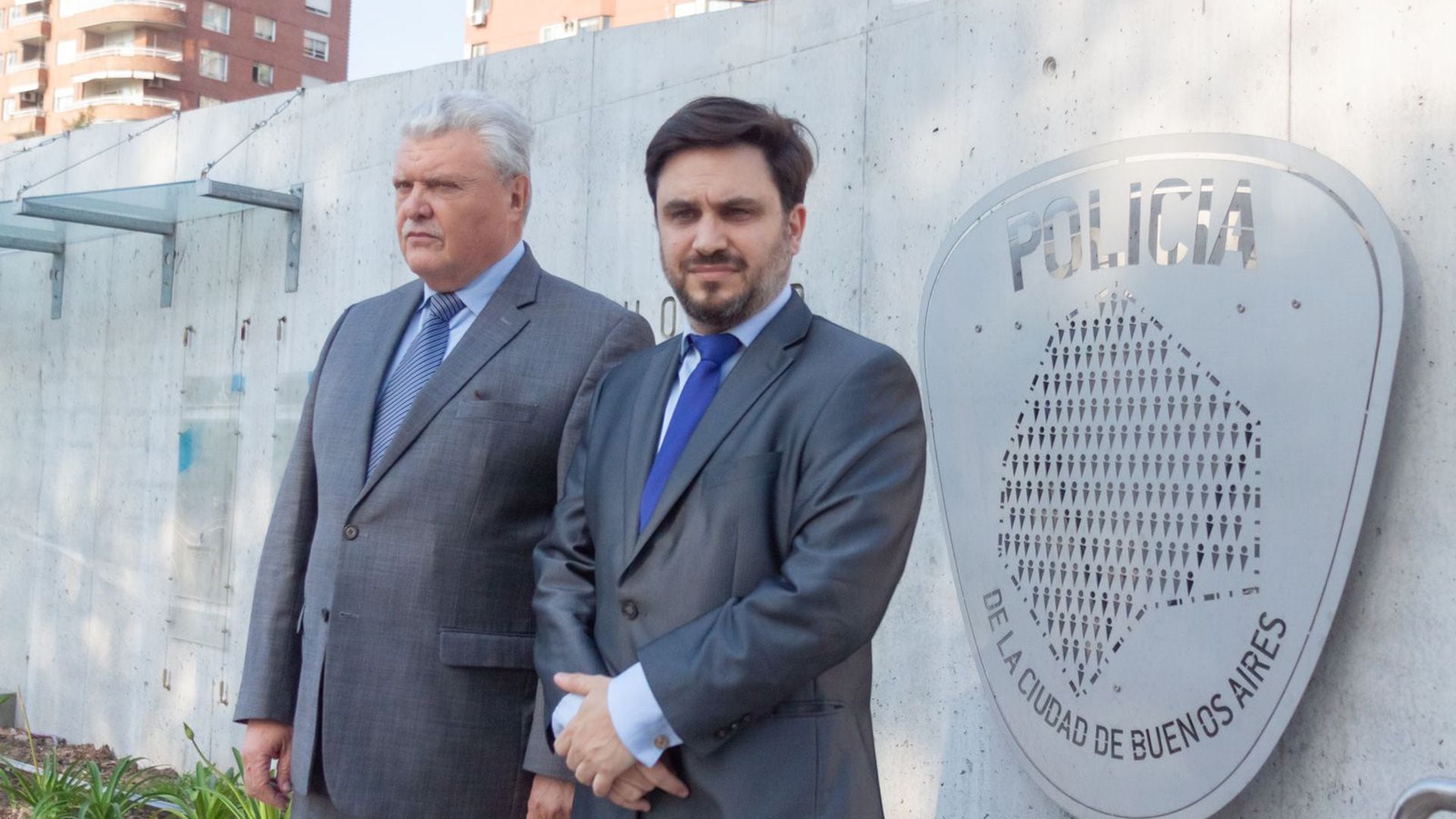 Marra junto a su compañero de fórmula Eduardo Jorge Martino, ex comisario de la Policía Metropolitana.