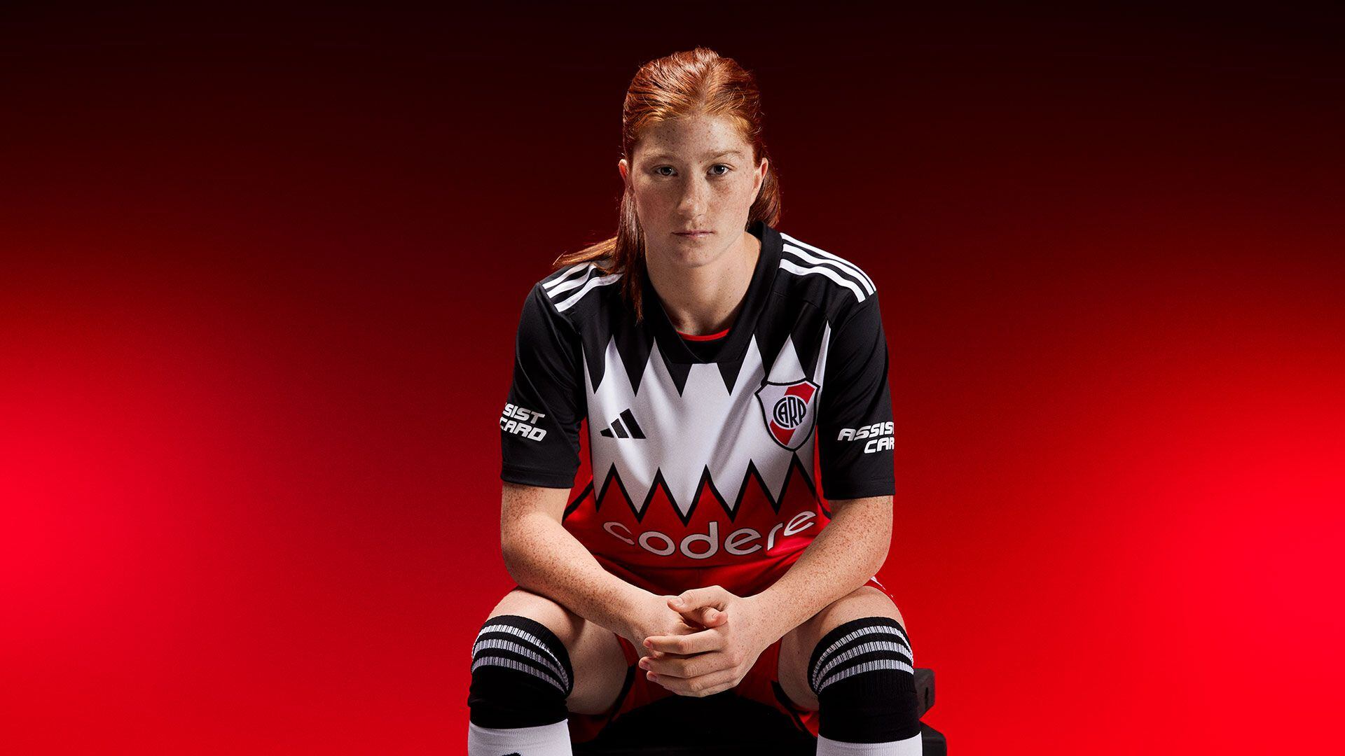 Anikka Paz, una de las integrantes del plantel femenino de River Plate (@Riverplate)