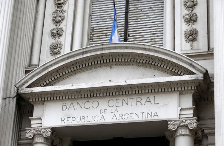 Edificio del banco central de Argentina en Buenos Aires, Foto de archivo Oct 16. (REUTERS/Enrique Marcarian)