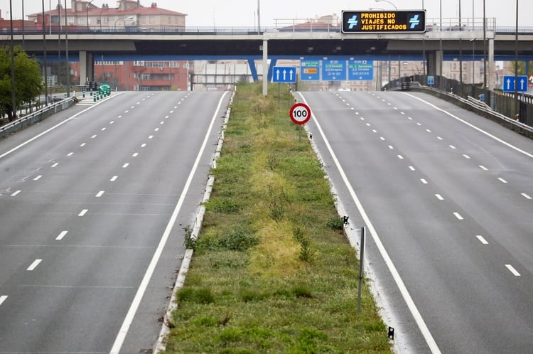 Autopistas vacías en Madrid (Reuters)