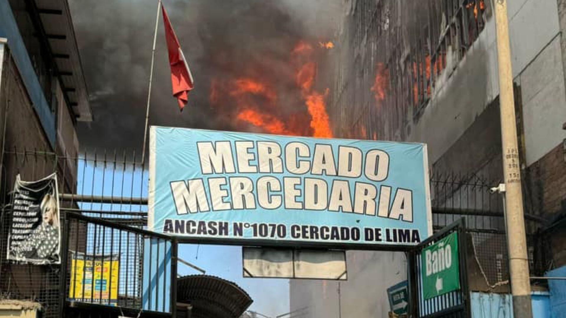 Comerciantes del mercado Mercedaria no podrán trabajar un mes por fuerte incendio en Cercado de Lima