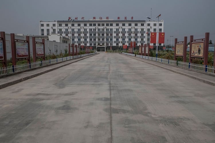 Uno de los cientos de campamentos de concentración donde China alberga a los Uigures para su 