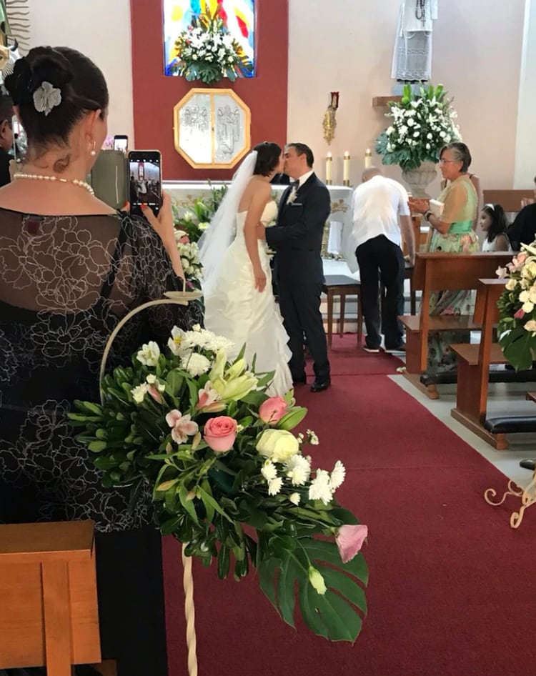 La pareja festejarÃ­a su boda con sus familias el dÃ­a del accidente en las afueras de Guadalajara. (Foto: Especial)