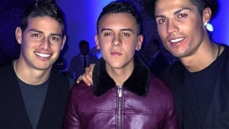 Kevin Roldán se dio a conocer internacionalmente porque amenizó una fiesta de cumpleaños del futbolista Cristiano Ronaldo, a quien conoció por su amigo el también futbolista James Rodríguez