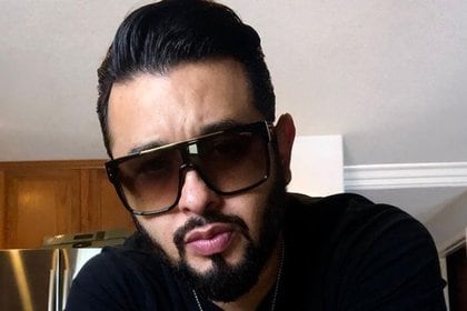 Jerry Demara ganó popularidad con su lanzamiento en La Voz México 2012, alternando con Miguel Bosé, Jenni Rivera y Beto Cuevas (Foto: Instagram @jerrydemaraofficial)