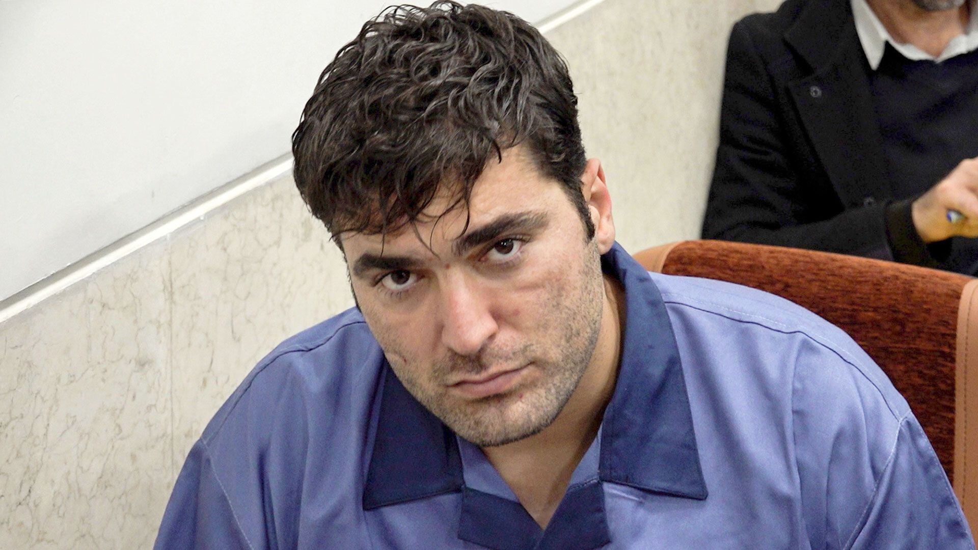 En esta foto publicada por la agencia de noticias Mizan el 9 de enero de 2023, Majid Kazemi asiste a su juicio en el tribunal de la ciudad de Isfahan, Irán (Agencia de Noticias Mizan vía AP)

