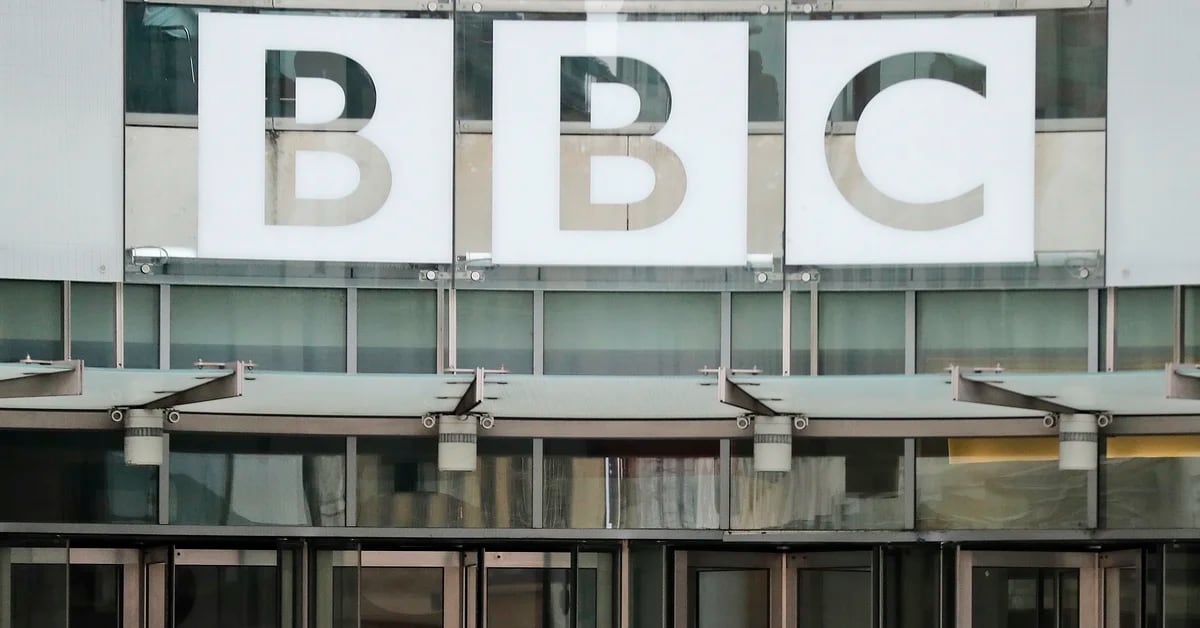 India: BBC offices raided after documentary on Modi