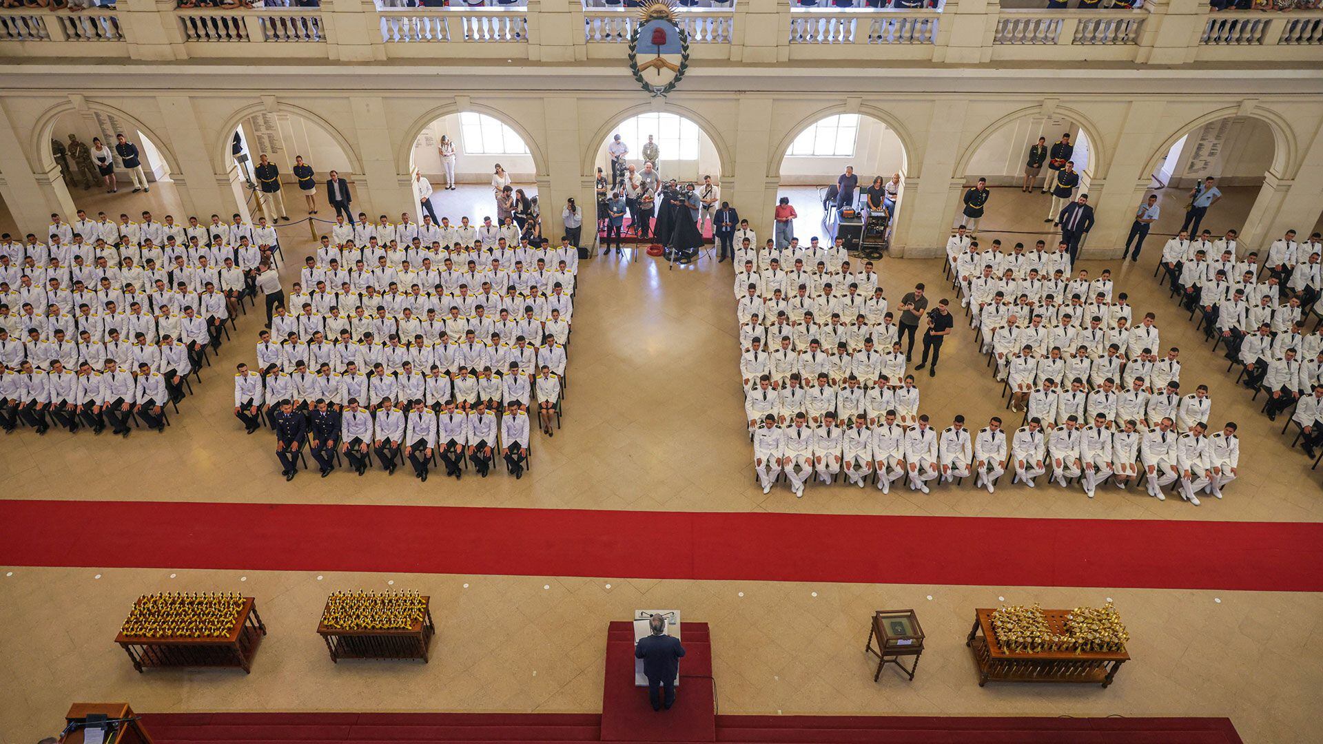 Alberto fernandez Ceremonia de Egreso Conjunto de Oficiales de las Fuerzas Armadas