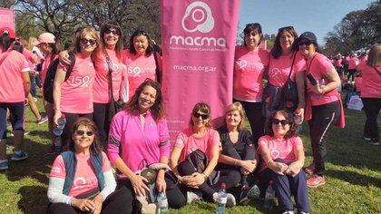 MACMA se dedica a orientar, contener y apoyar a las mujeres con cáncer de mama, así como a sus familias y seres queridos.