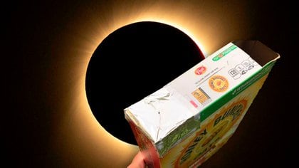 Un proyector casero para ver el eclipse y no dañar los ojos
