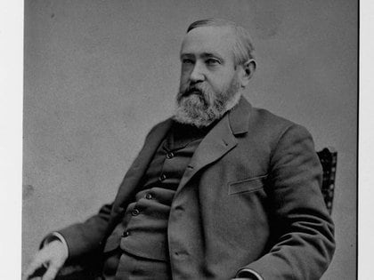 Benjamin Harrison es el único presidente de EEUU que fue precedido y sucedido por la misma persona; Grover Cleveland