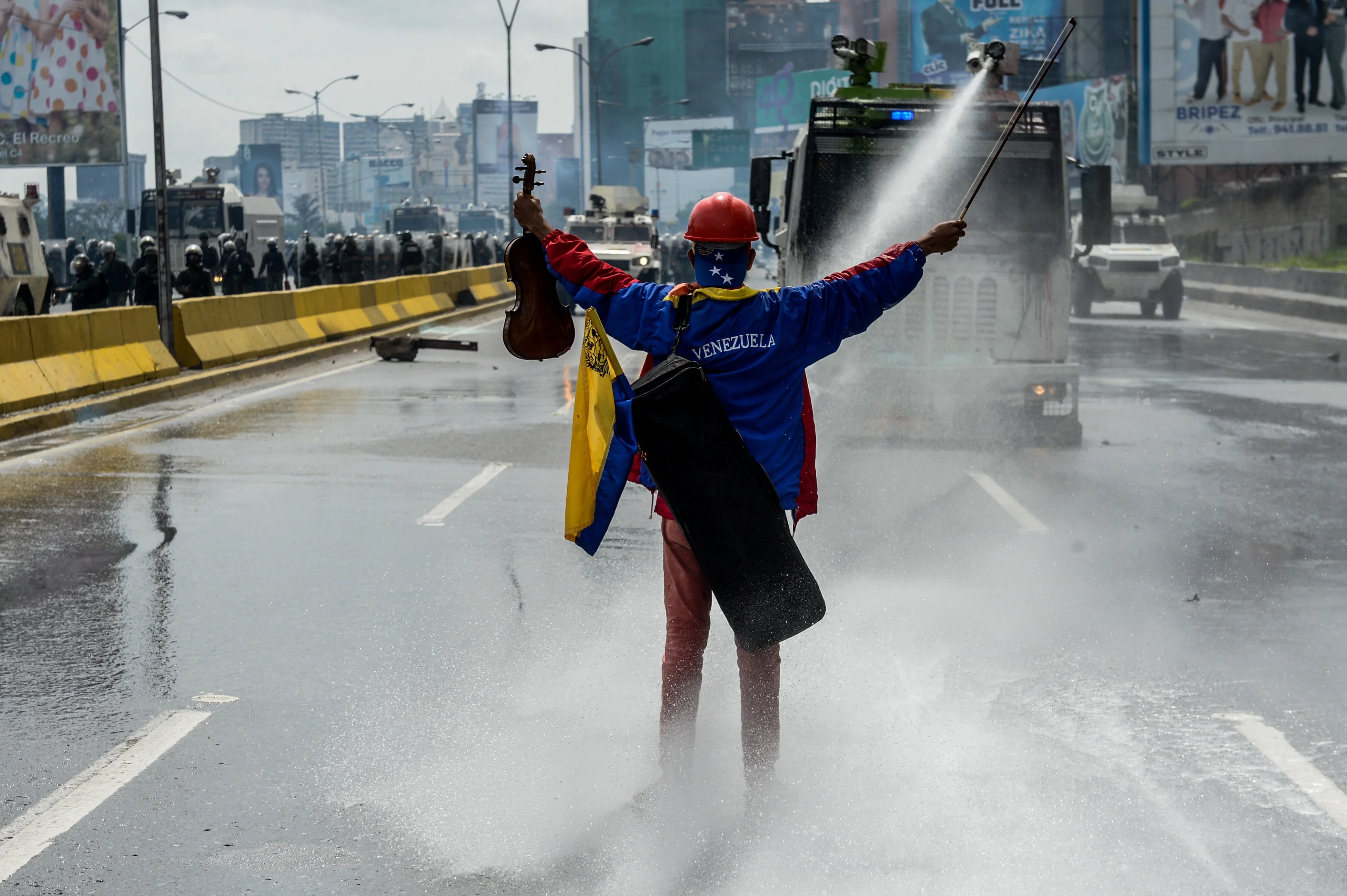 Leopoldo López llamó a seguir la lucha en la calle (AFP)