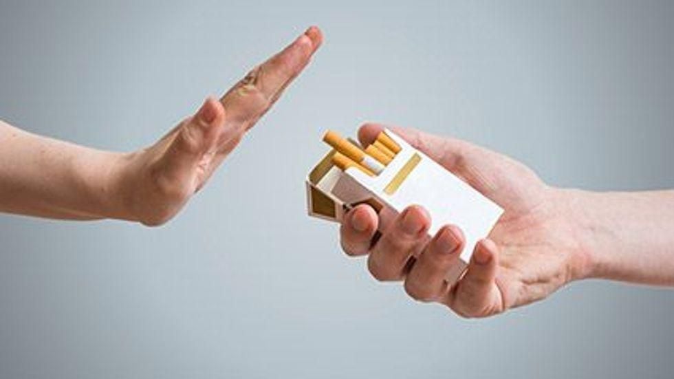 Consumir más de 20 cigarrillos diarios no solo perjudica la salud cardiovascular, sino que compromete directamente la función y placer sexual