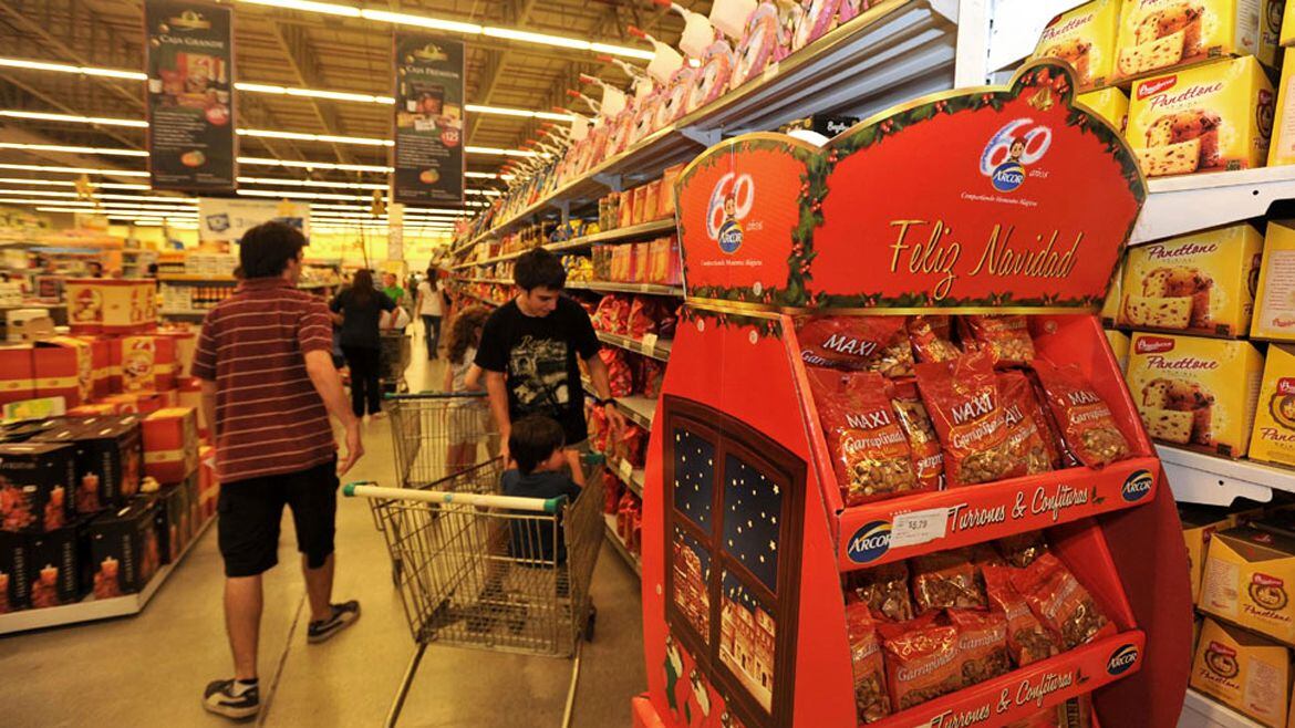 Según cifras de la consultora Scentia, hasta el 17 de diciembre, las ventas en las cadenas de supermercados trepaban 16,1% respecto del mismo período del año pasado