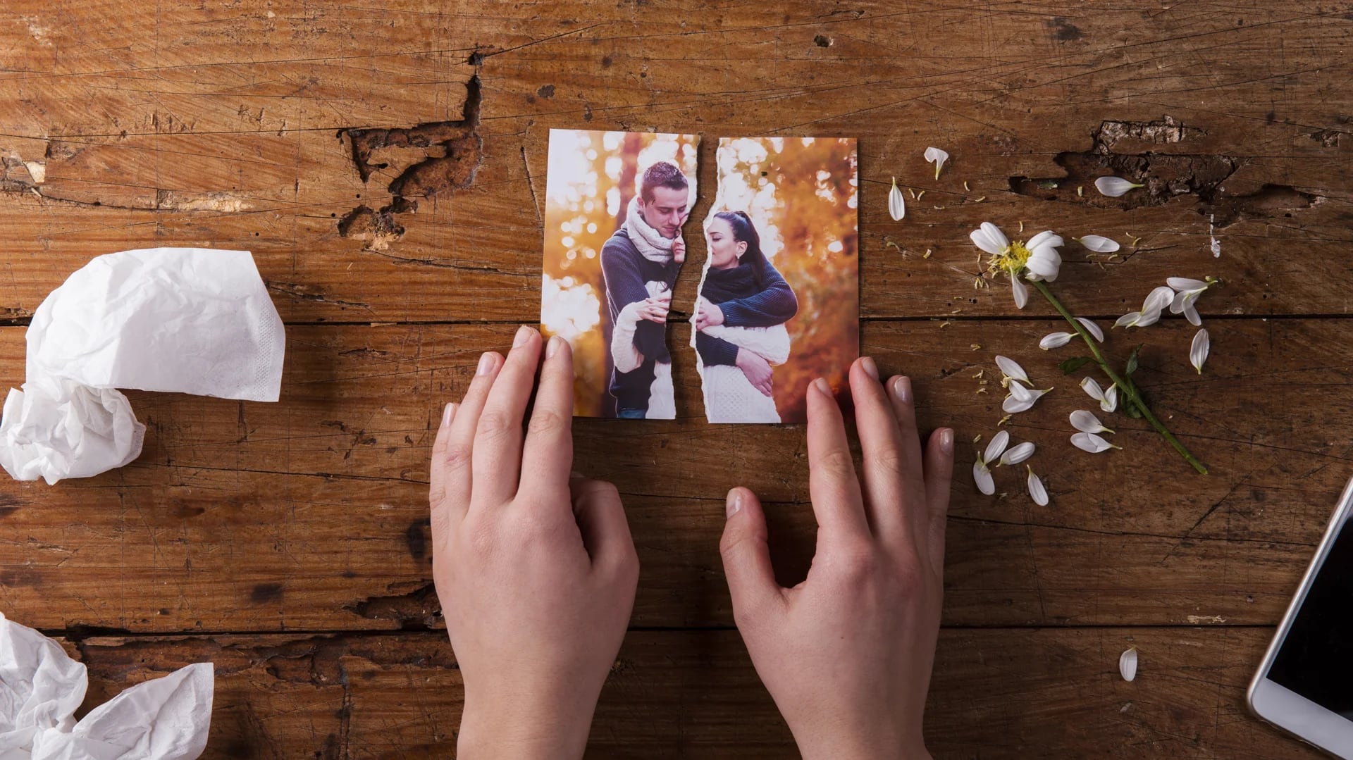 Los resultados de los sin pareja, es decir, de los que tuvieron pareja en el pasado, fueron similares a los de quienes estaban en una relación (Shutterstock)