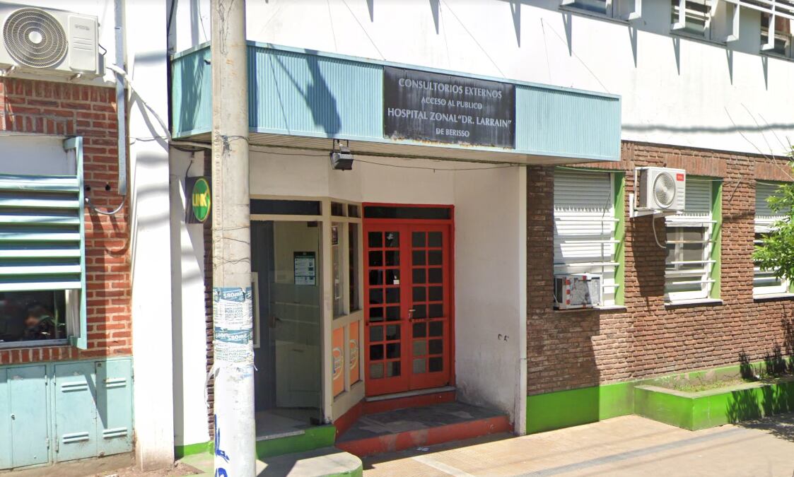 La mujer llevó a su hijo por sus propios medios al hospital